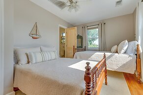 Pensacola Paradise: Furnished Deck & Gas Grill!