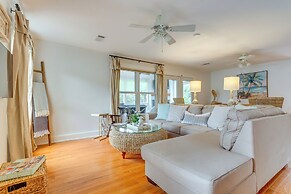 Pensacola Paradise: Furnished Deck & Gas Grill!