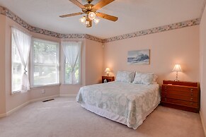 3 Blocks to Shore: North Myrtle Beach Retreat!
