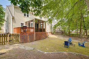 Lakefront Raleigh Retreat ~ 7 Mi to Downtown!