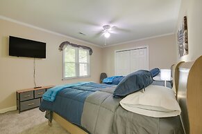 Lakefront Raleigh Retreat ~ 7 Mi to Downtown!