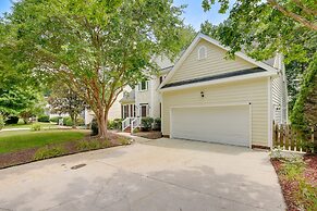 Lakefront Raleigh Retreat ~ 7 Mi to Downtown!