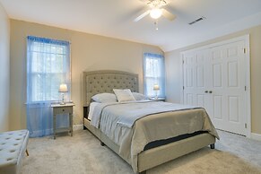 Lakefront Raleigh Retreat ~ 7 Mi to Downtown!