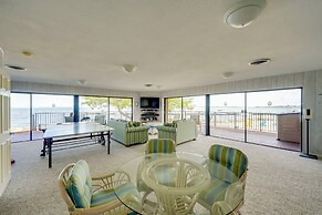 Key Largo Getaway w/ Bay Views + Pool Access!
