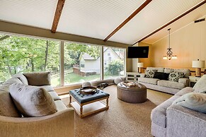 Waterfront Haven w/ Deck on Monkey Island!