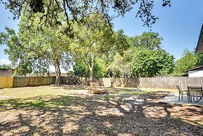 Family Home in Longwood: Private Yard & Fire Pit!