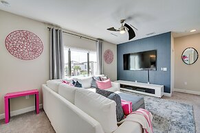 Upscale Davenport Home w/ Pool: 8 Mi to Disney!