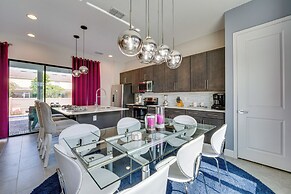 Upscale Davenport Home w/ Pool: 8 Mi to Disney!