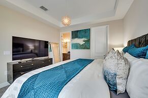 Upscale Davenport Home w/ Pool: 8 Mi to Disney!