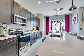 Upscale Davenport Home w/ Pool: 8 Mi to Disney!