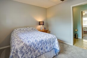 Walk to Restaurants: Downtown Leesburg Townhome!