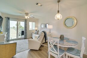 Condo on Beach w/ Balcony in Gulf Shores!