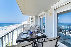 Beachfront Condo in Gulf Shores w/ Pool Access!
