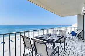 Beachfront Condo in Gulf Shores w/ Pool Access!