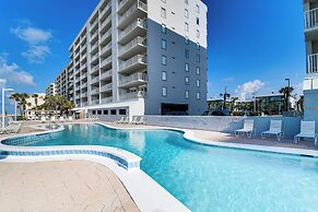 Beachfront Condo in Gulf Shores w/ Pool Access!