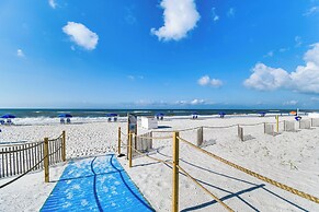 Beachfront Condo in Gulf Shores w/ Pool Access!