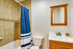 Quirky Baltimore Townhome ~ 2 Mi to Inner Harbor