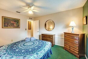 Near Busch Gardens: Sunny Florida Retreat w/ Pool!