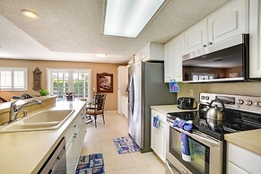 Near Busch Gardens: Sunny Florida Retreat w/ Pool!