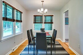 Charleston Vacation Home 6 Mi to Downtown & Beach!