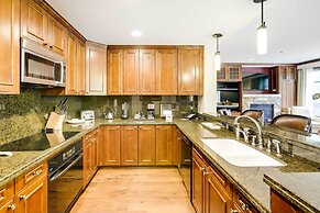 Ski Resort Condo in Ritz-carlton Aspen Highlands