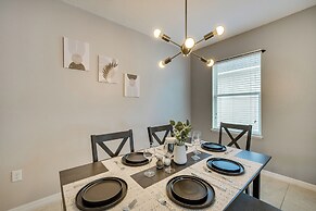 ~ 10 Mi to Animal Kingdom: Davenport Family Home