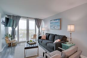 Beachfront Gulf Shores Condo w/ Community Pool!