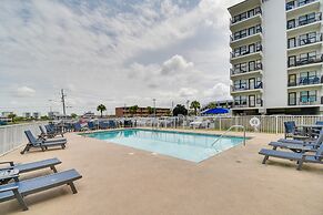 Beachfront Gulf Shores Condo w/ Community Pool!