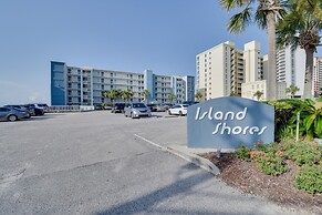 Beachfront Gulf Shores Condo w/ Community Pool!