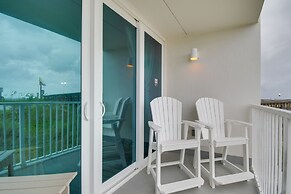 Beachfront Gulf Shores Condo w/ Community Pool!