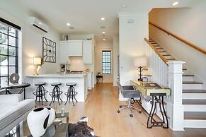 Lovely Mt Pleasant Townhouse w/ Central Location!