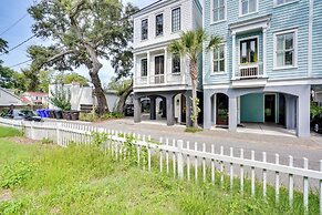 Lovely Mt Pleasant Townhouse w/ Central Location!