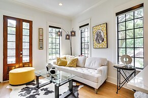 Lovely Mt Pleasant Townhouse w/ Central Location!