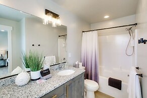 Garden City Townhome, Close to Parks + Downtown!