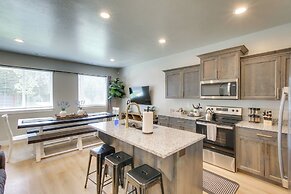 Garden City Townhome, Close to Parks + Downtown!