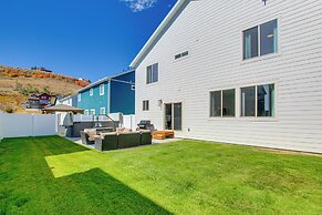 Spacious Utah Home w/ Hot Tub < 1 Mi to Bear Lake!