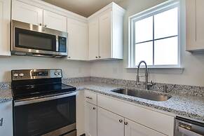 Community Pool Access: Rehoboth Beach Unit!