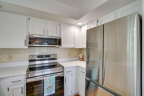 Sunny Corolla Home: Walk to Beach!