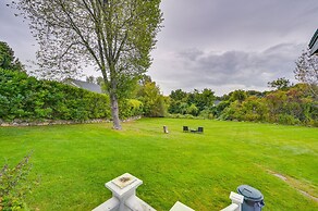 Marblehead Retreat w/ Sprawling Yard & Gas Grill!