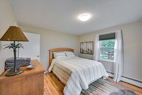 Marblehead Retreat w/ Sprawling Yard & Gas Grill!