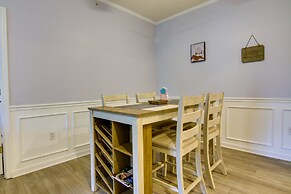 Condo w/ Pool Access ~ 2 Mi to Rehoboth Beach!