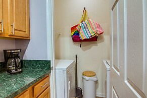 Condo w/ Pool Access ~ 2 Mi to Rehoboth Beach!