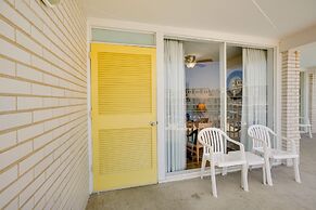 Wildwood Condo Rental w/ Pool & Beach Access