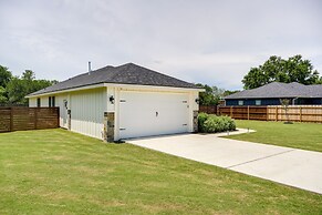 Updated New Braunfels Home w/ Fire Pit!