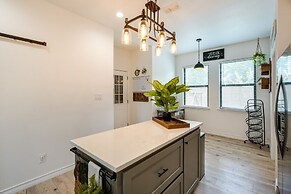 Updated New Braunfels Home w/ Fire Pit!