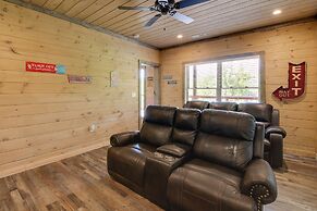 Luxury Sevierville Cabin w/ Private Hot Tub!