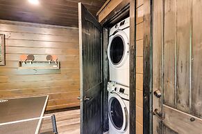 Upscale Sevierville Cabin w/ Hot Tub & Views!