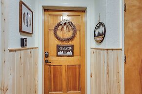 Ski-in Red River Retreat: Balcony, Mountain Views!