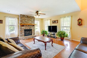 Serene Sevierville Getaway - 6 Mi to Dollywood!