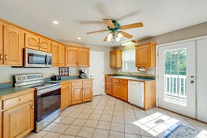 Serene Sevierville Getaway - 6 Mi to Dollywood!